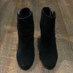 Kenneth Cole Reaction Black Ankle Booties Suede Slip-On